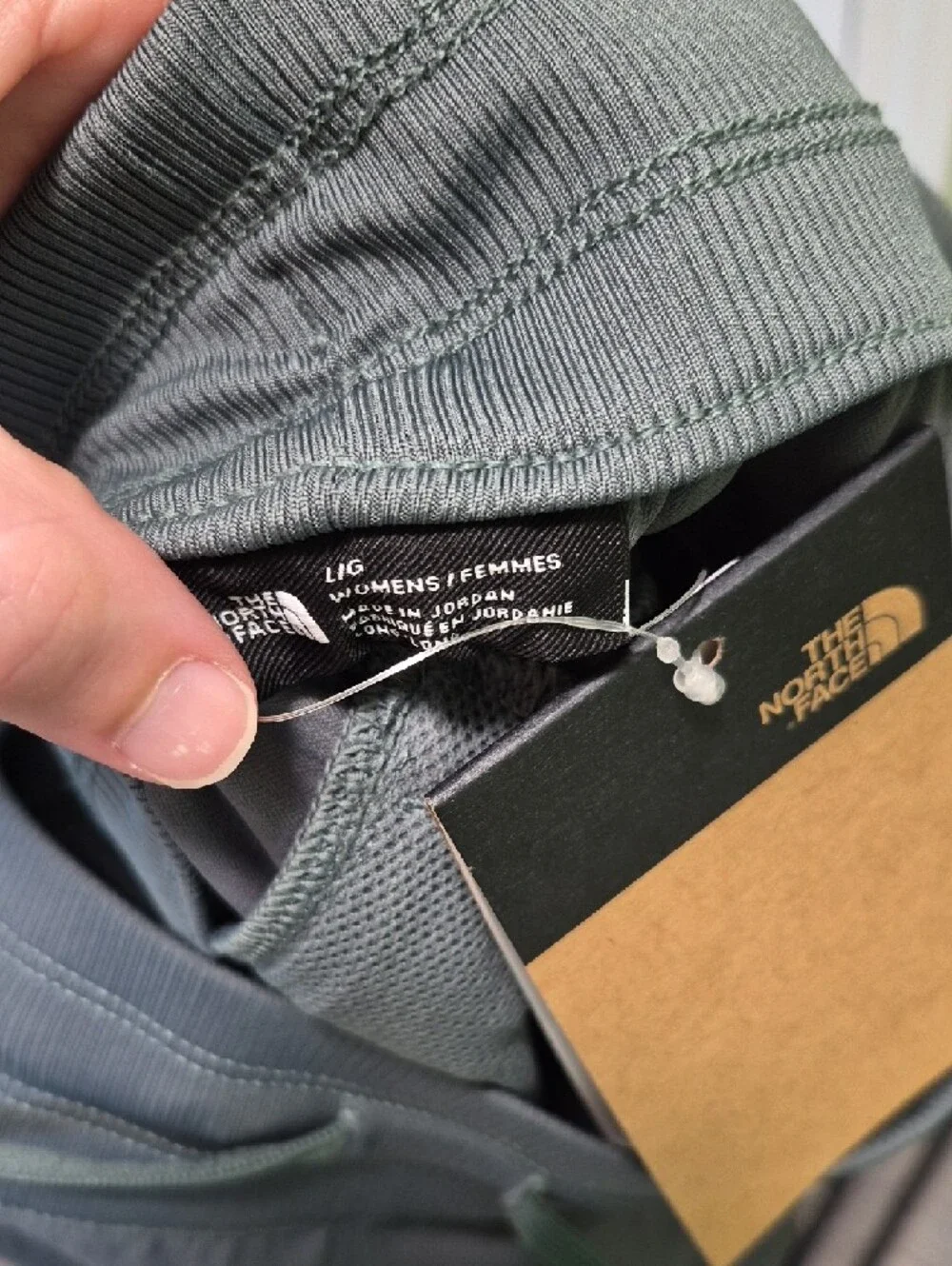 The North Face Aphrodite Shorts, Sz L, Duck Green, Regular Fit, Long Inseam - Picture 4 of 9